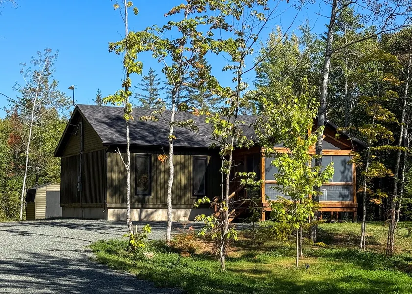 Poplar Retreat - with hot tub. - Image 1