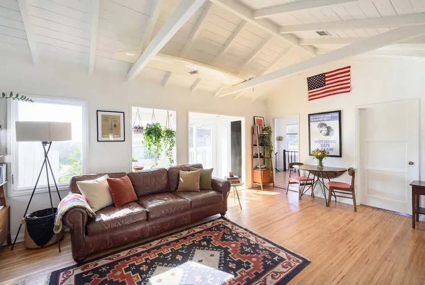 Light Filled Artist Bungalow | Hollywood Hills - Image 1