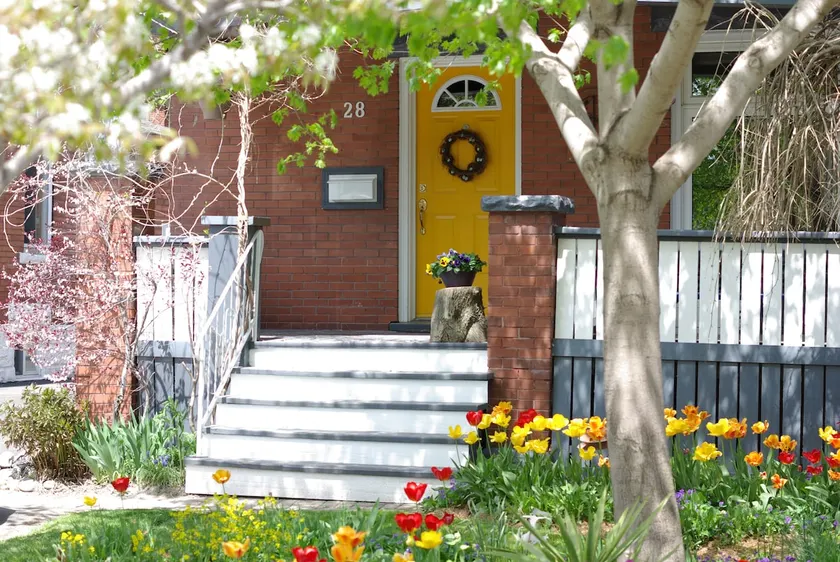 Comfortable/Convenient Kitchener/Waterloo Location - Image 1