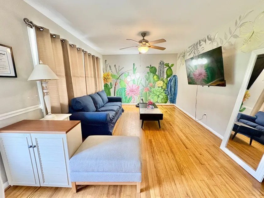 Elegant 3BR House - Near I-95 & Fast Wi-Fi - Image 1