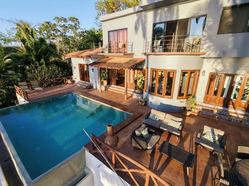Seascape Sanctuary: oceanviews from pool & bedroom - Image 1