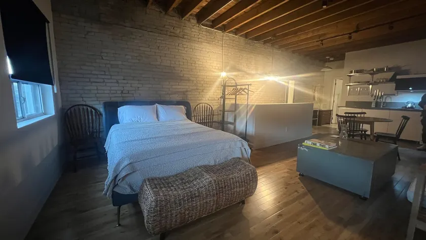 Bloordale Studio Suite - Image 1
