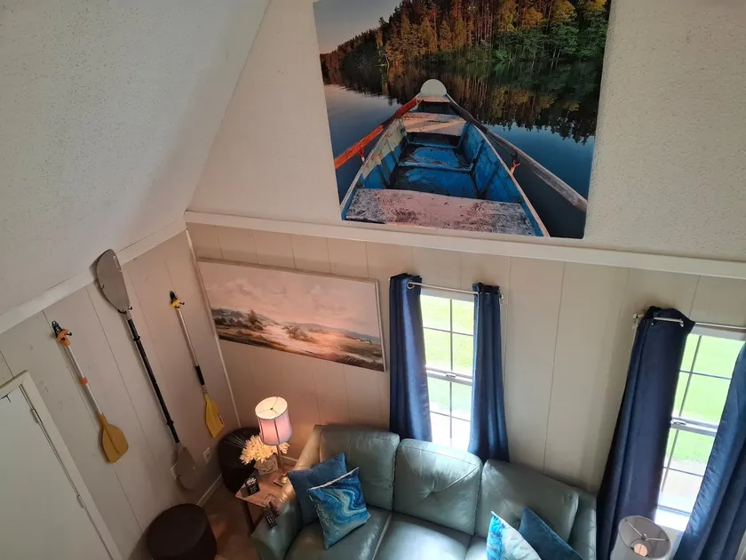 Loft Suite/ Waterview, & Peaceful/Free Parking - Image 1