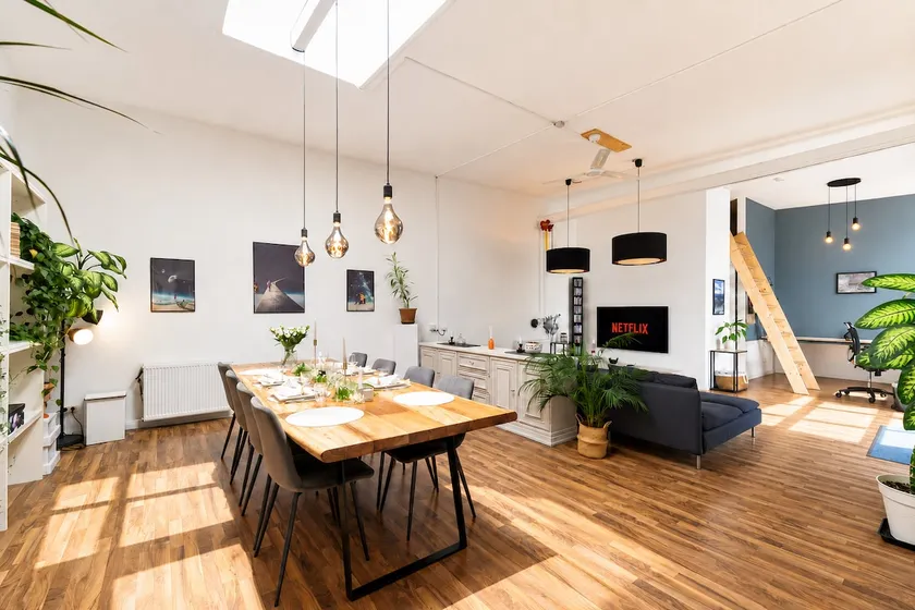 Loft Family Paradise with Playroom & Garden - Image 1