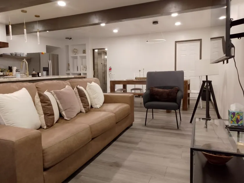 Rustic Luxury 4br|4ba townhome 2mn Ft Bliss| US54 - Image 1