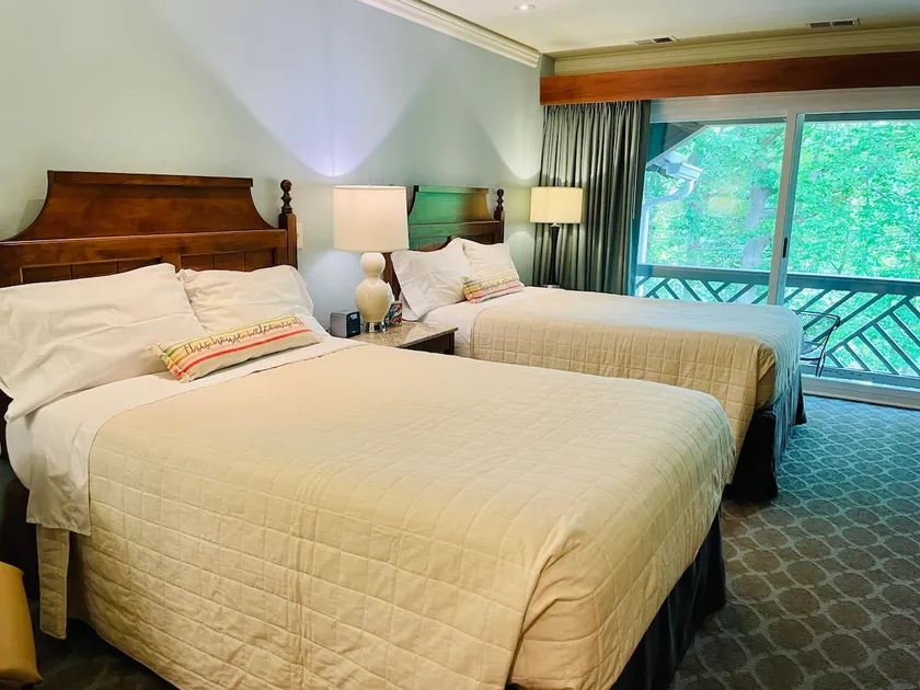 Comfy 1BR w pond view Kingsmill - Image 1