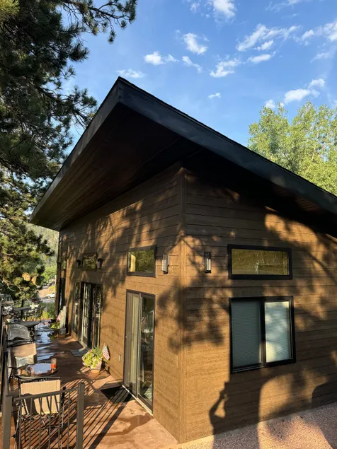 In the center of all the Black Hills has to offer, - Image 1