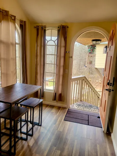 Amazing 2 Bedroom Apt/ fully equipped kitchen - Image 1