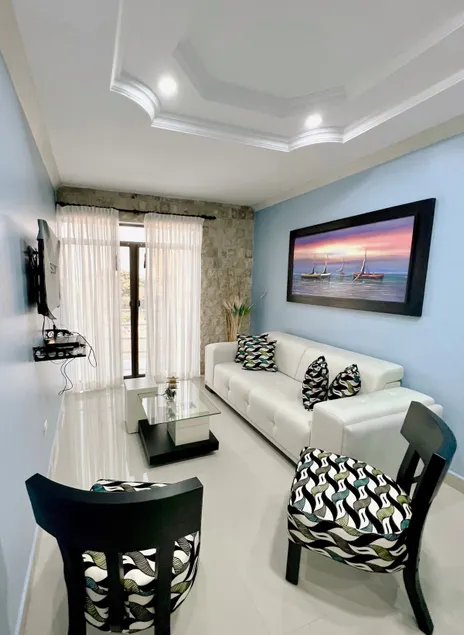 Apartment Steps from the Sea Saltwater Garage Wifi & Balcony - Image 1