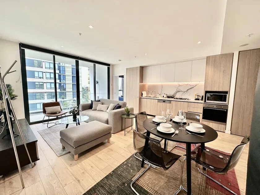 Macquarie Park swimming Pool Superb Apartment - Image 1