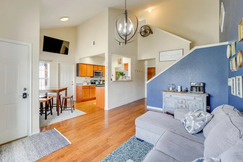 Walk to Lake: Townhome w/ Hot Tub in Afton! - Image 1