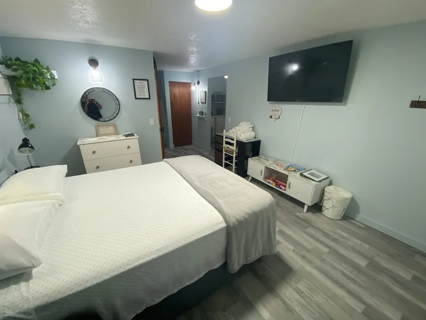 Guest Suite at Turkey Creek - 1 bedroom suite - Image 1
