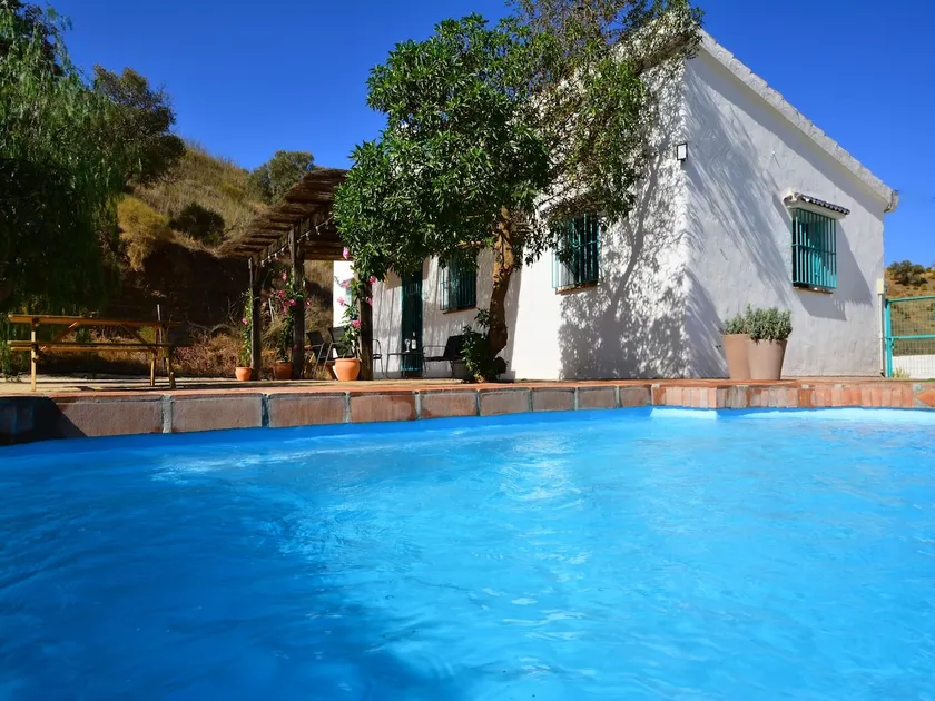 Villa en Málaga, piscina privada y vistas al mar - Image 1
