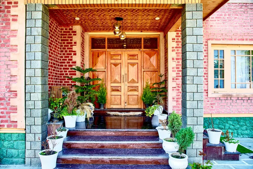 Peninsula Inn - 4BR House w/free, Wifi & B.F - Image 1