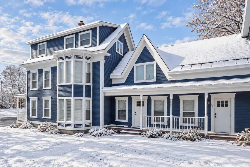 Tasteful 5-BR Downtown Townhome 3-Min to Okemo - Image 1