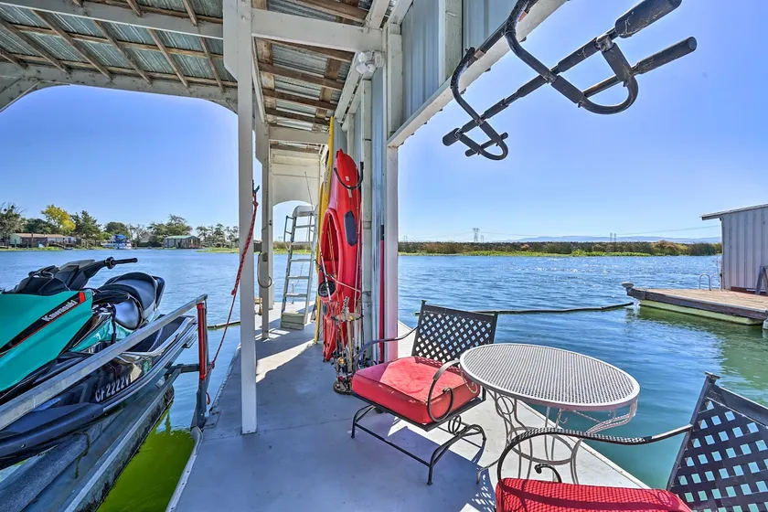 Bethel Island Retreat w/ Private Boat Slip! - Image 1