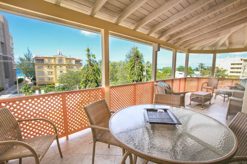 2-bed Apt by Beach in St. Lawrence Gap - Image 1