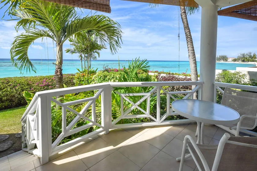 Beachfront Cosy and Romantic Condo - Nautilus - Image 1