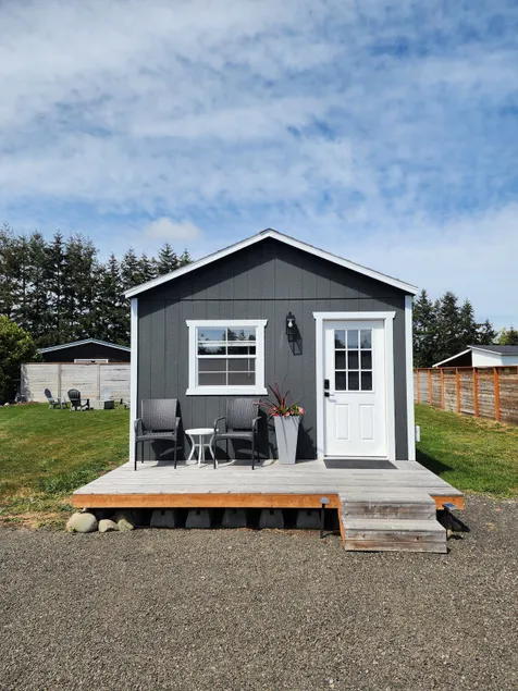 Adorable, private, pet friendly 1 bedroom cottage - Image 1