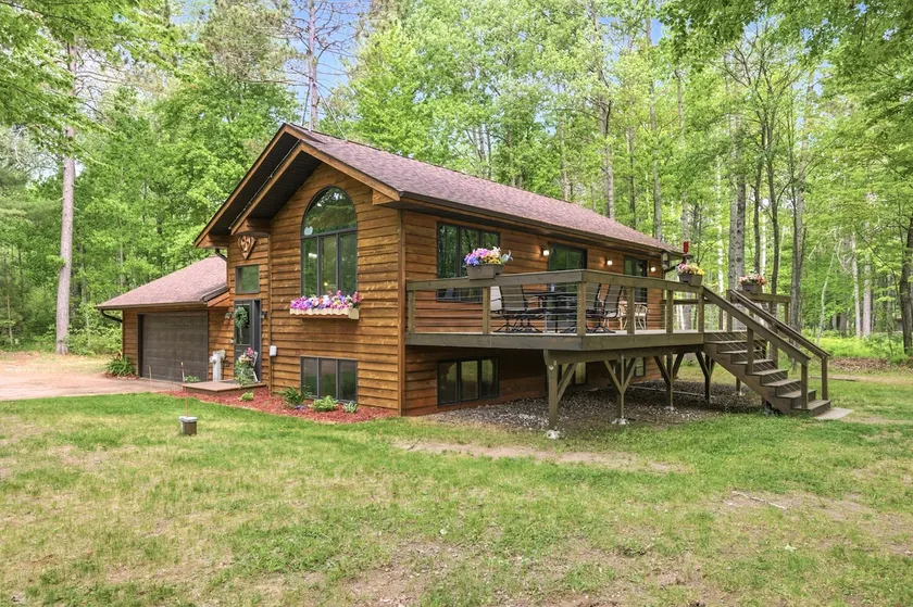 Family fun Getaway at Crescent Lake - Image 1