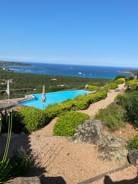 Apartment with pool, incredible view - Image 1