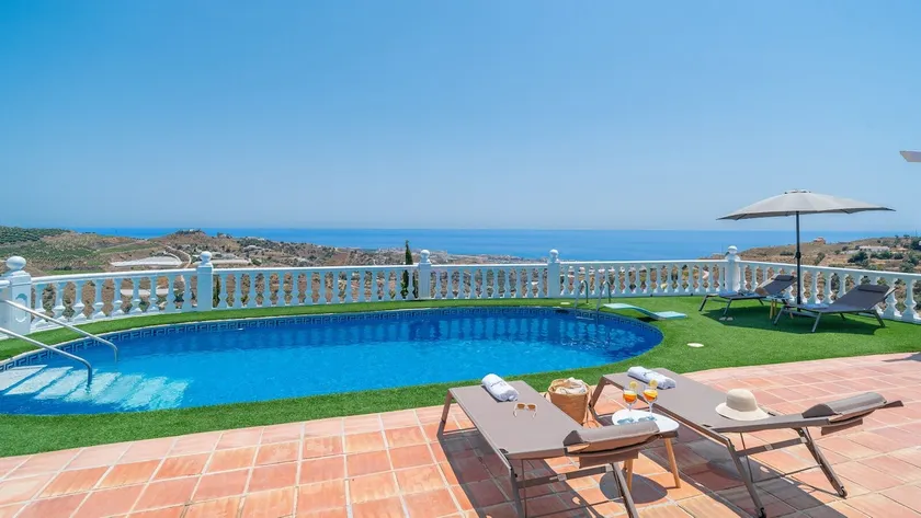 Villa Universal Beauty Resort Torrox by Ruralidays - Image 1