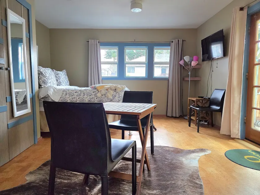 Emerald City Bungalow: 0.7 miles to Hayward Field - Image 1