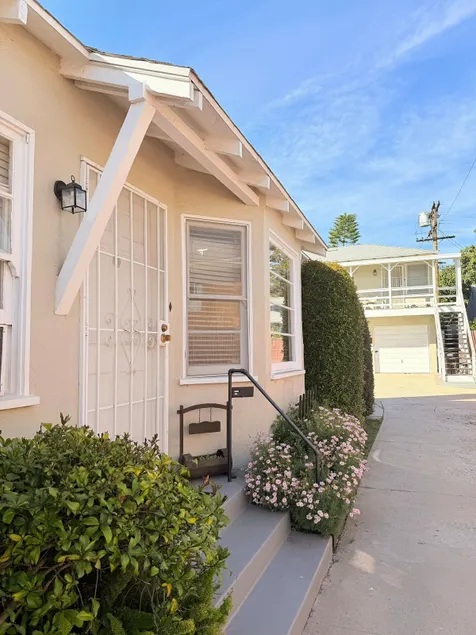 Cozy Stay in Glendale - Image 1