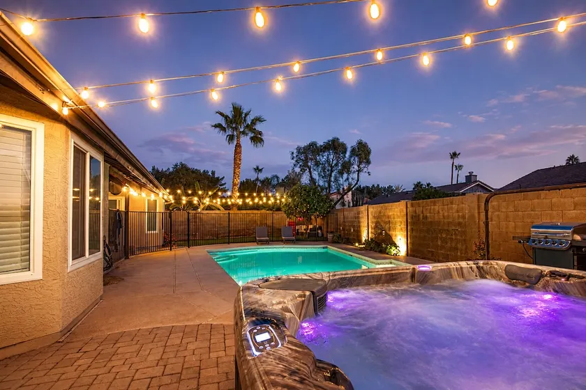 Family Fun Retreat Near Downtown Gilbert - Image 1