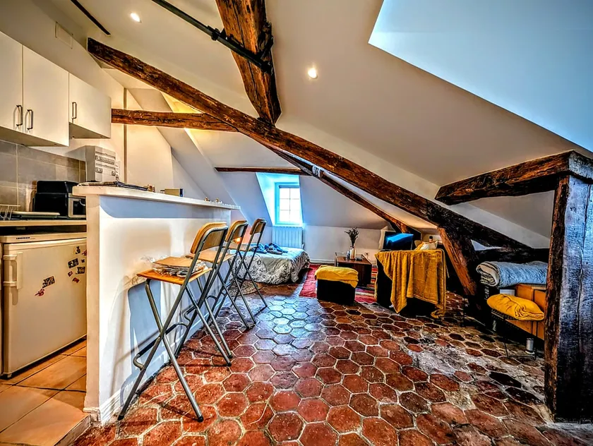 Charming studio, A/C 1.3km by the palace - Image 1