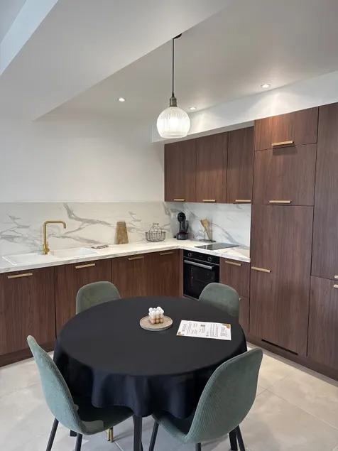 New contemporary apartment - Image 1