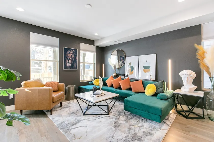 DenverStays | Luxurious 3BD/3.5 BA by Sloan's Lake - Image 1