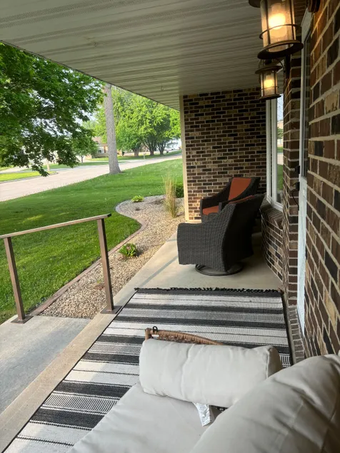 Beautiful Ranch Home in Quiet Neighborhood - Image 1