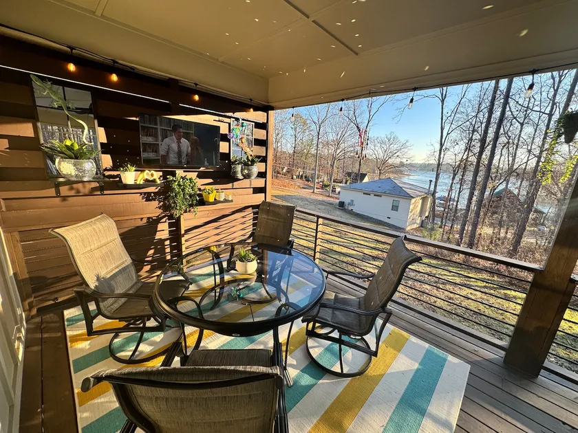 Waterview Cabin Retreat with Kayaks - Image 1