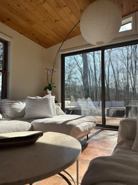 Hilltop Hideaway Forest Villa on 13 acres! - Image 1