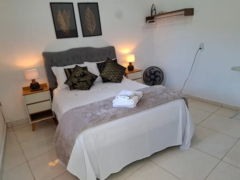 Tropical apartment (solar-heated pool) - Image 1