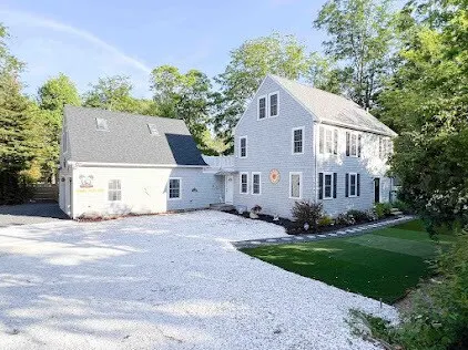 Woods Hole Retreat | Private Suite + Loft - Image 1