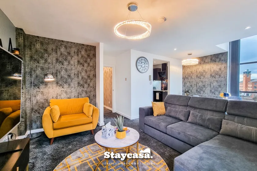 Luxury Deansgate Apt Canal View & Free Parking - Image 1