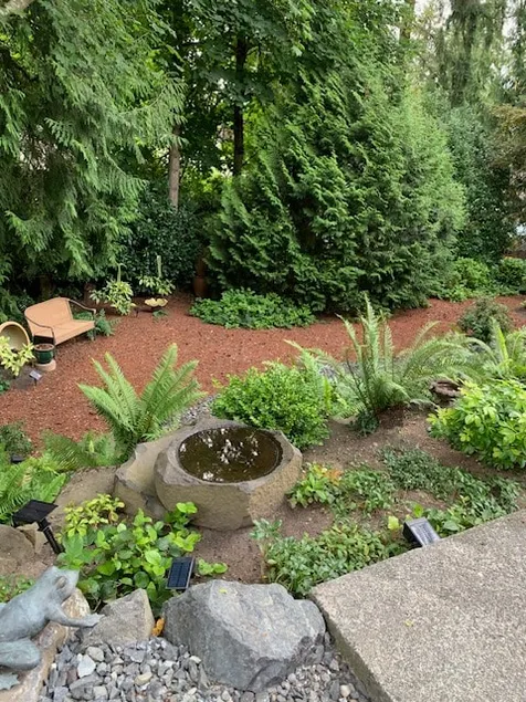 Garden Retreat: Bellevue 2BR w/ King Bed & Patio - Image 1