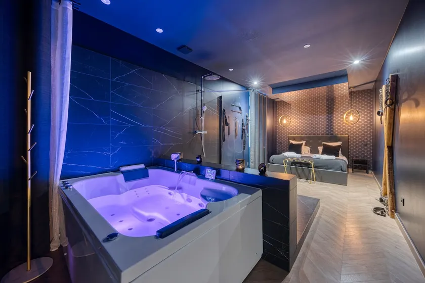 The Aixtase Love Room - Image 1