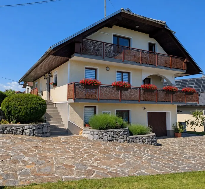 Spacious Countryside Flat - 25 minutes from Ljubljana - Image 1