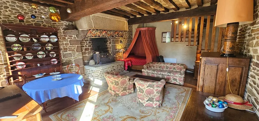 Large typical Normandy house Mont St Michel - Image 1