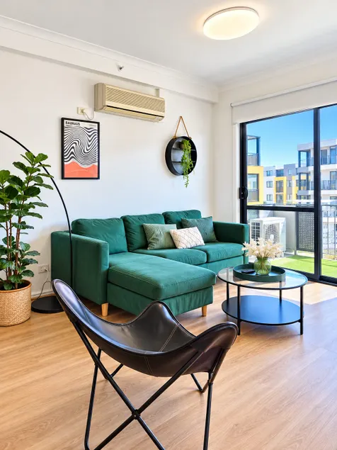 Spacious 2BR East Perth Pool Gym CATBus CBD Optus - Image 1