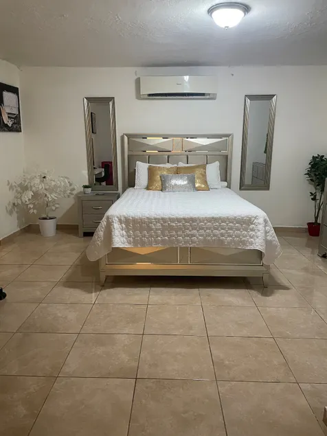 Rare to Find Two bedrooms House - Image 1