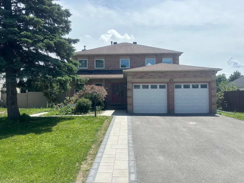 Entire House: 5BR + Optional 2BR Basement | Kanata - Image 1