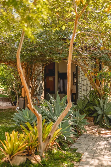 House on the Camargos Dam - Image 1