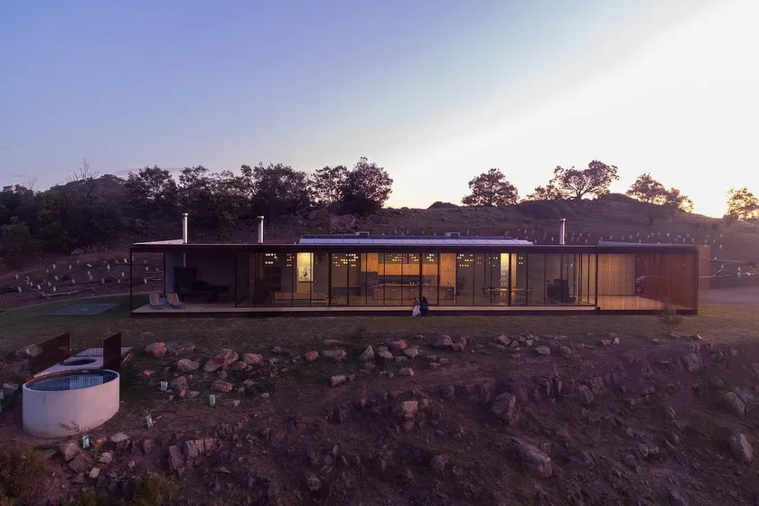 Mansfield House - Image 1