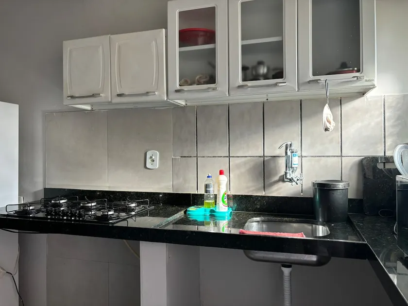 Spacious and furnished ground floor apartment. - Image 1