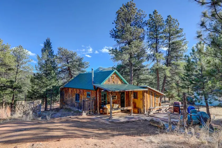 Historic Pine Cabin | 45min to Denver | Pets OK - Image 1