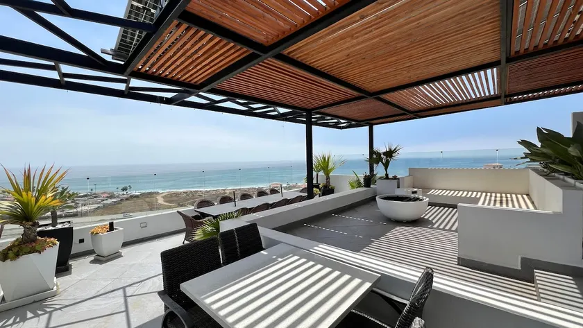 Black Diamond Villa - Image 1